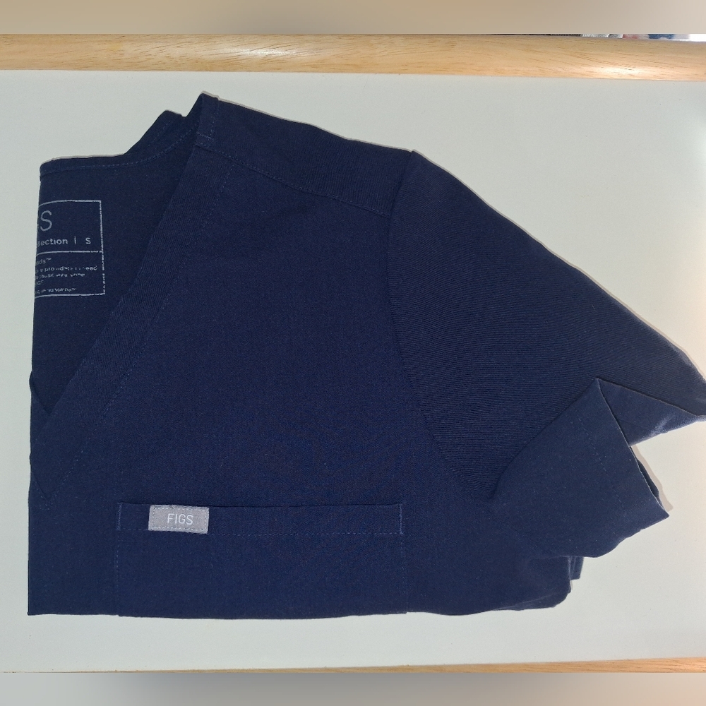 Figs Technical Collection Womens Navy Blue Scrub Top Size Small